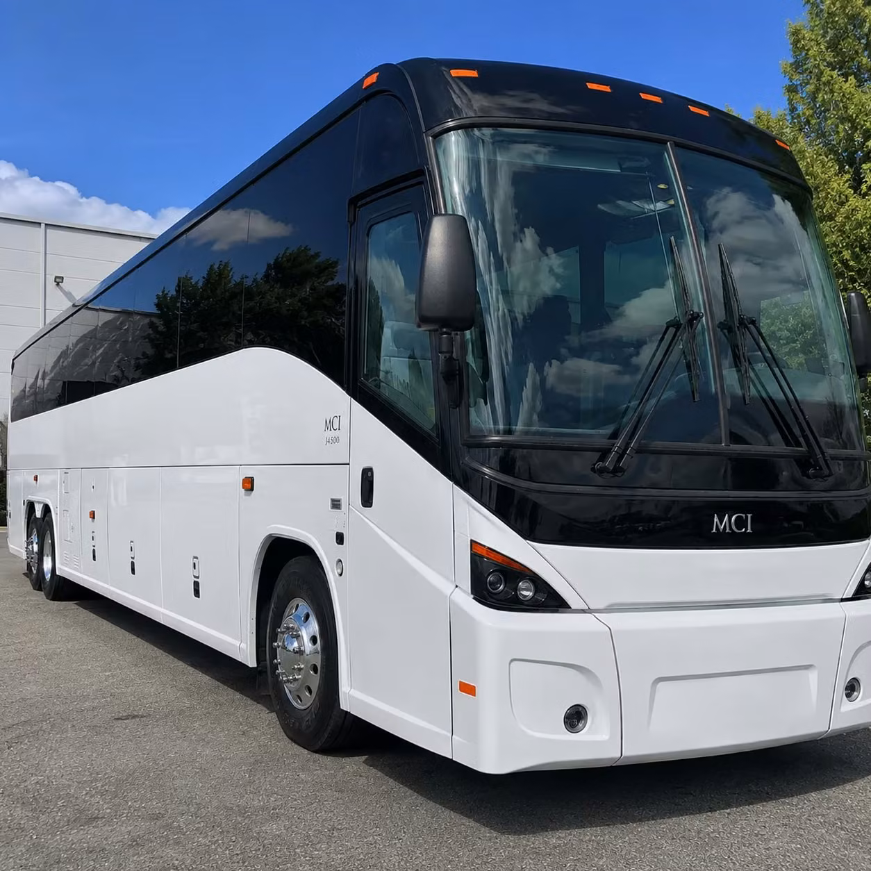 peabodycharterbuscompany com is the easiest way to find group airport transportation in peabody